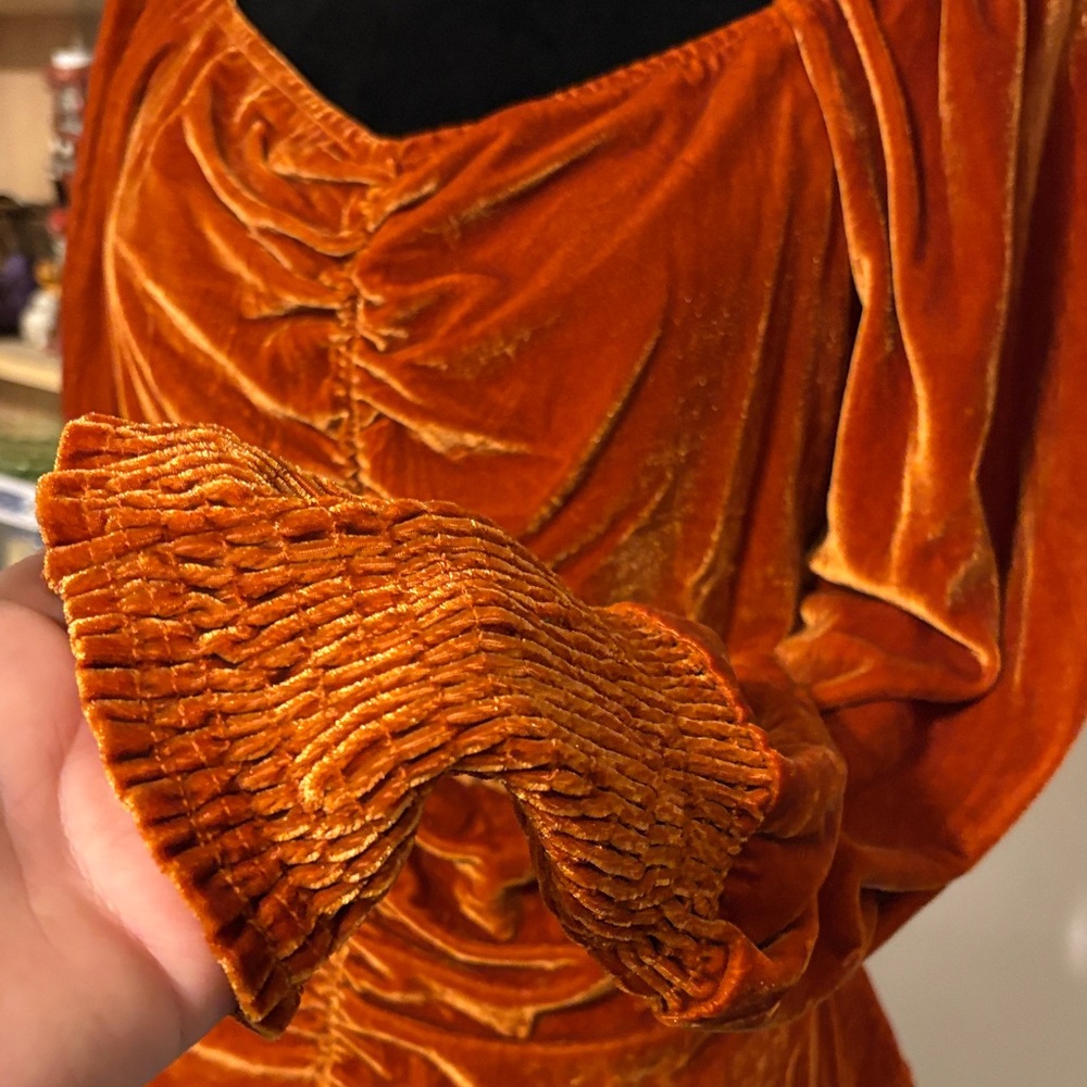 Velvet Ruched Orange Top - Picture 3 of 6